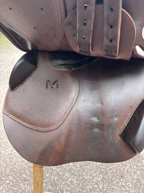 Selle Meyer modèle Marianne taille 17,5 année 2023