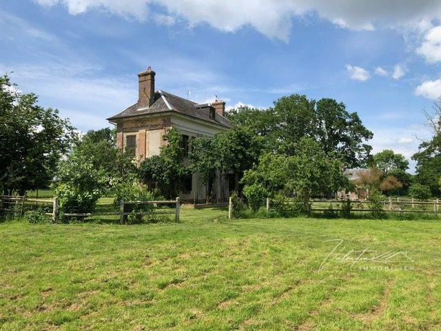 MAISON BOURGEOISE SUR UN PARC DE 1,7HA