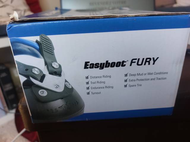 2 Hipposandales - Easyboot Fury Heart - T3