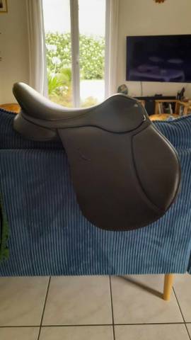 SELLE ARENA MIXTE 17,5 NOIRE