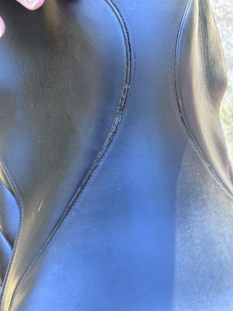 Selle de dressage Éric Thomas Taille 17,5