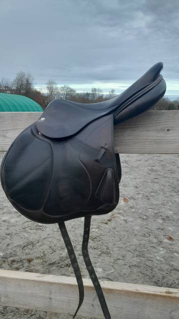 Selle Equipe 17 pouces