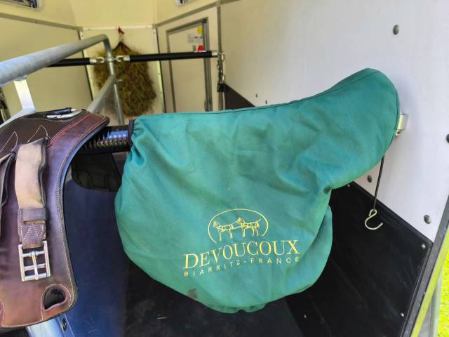 Selle de dressage Devoucoux
