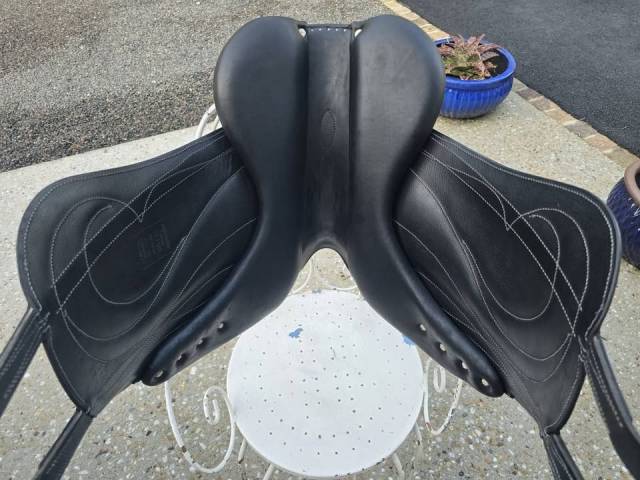 Selle Antares mod&egrave;le Cadence