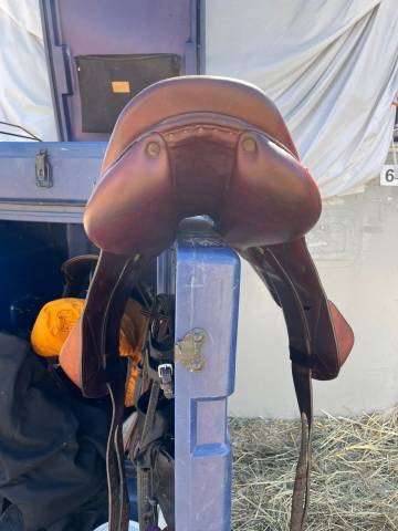 Selle MACEL mono-quartier Derby S Acajou 17,5'' TB état