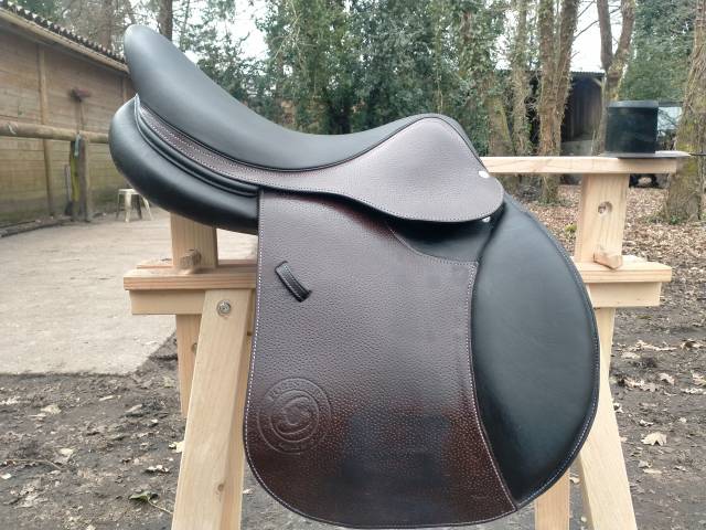 SELLE FORESTIER SEOUL 17.5