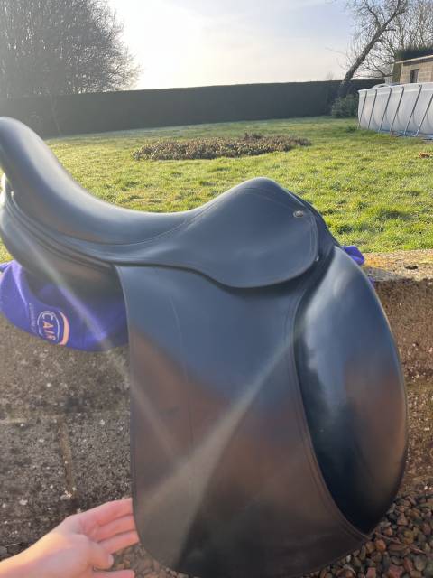 Selle de dressage Éric mondange 