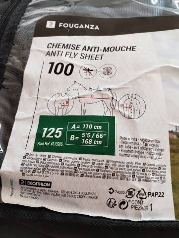 Couverture anti mouche avec couvre cou 