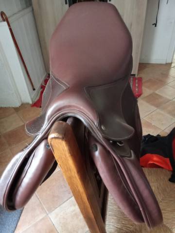 Selle et sangle cuir arçon réglable 17.5 FOUGANZA 2022