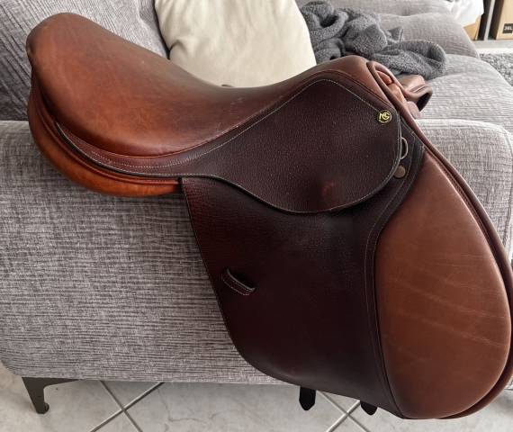 Selle de cso artisanale  17 pouces