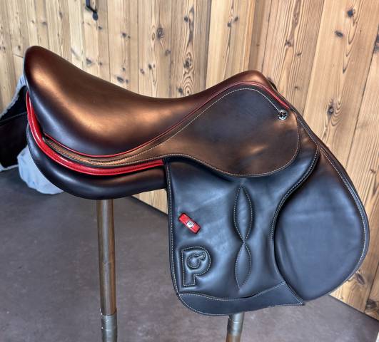 SELLE PARIANI - modèle Custom Jump Lady 17"