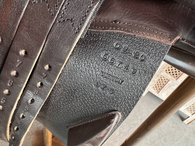 SELLE PARIANI - modèle Custom Jump Lady 17,5"