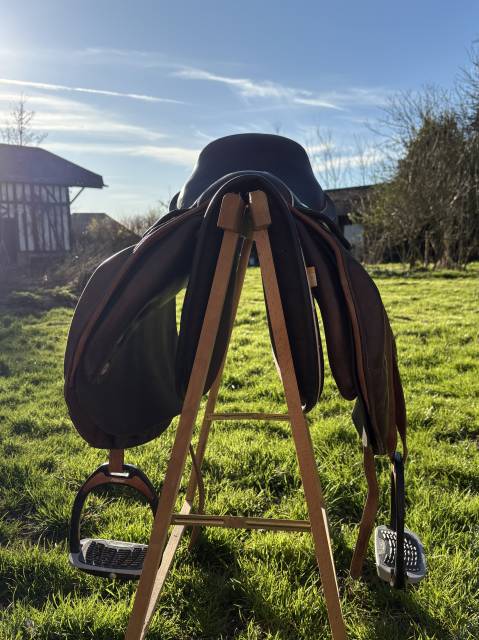 Selle 17 pouces Hoffsteiner