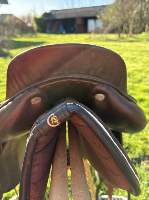 Selle 17 pouces Hoffsteiner