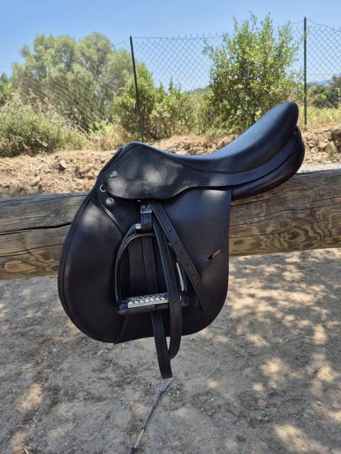 Selle PRESTIGE Noir 17"