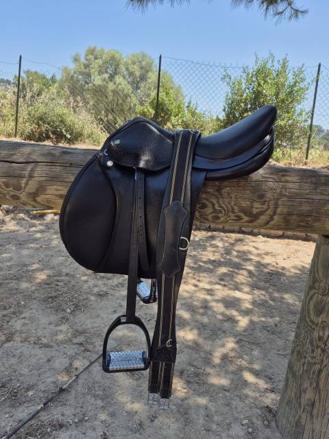 Selle PRESTIGE Noir 17"