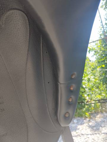 Selle de dressage devoucoux Malika 