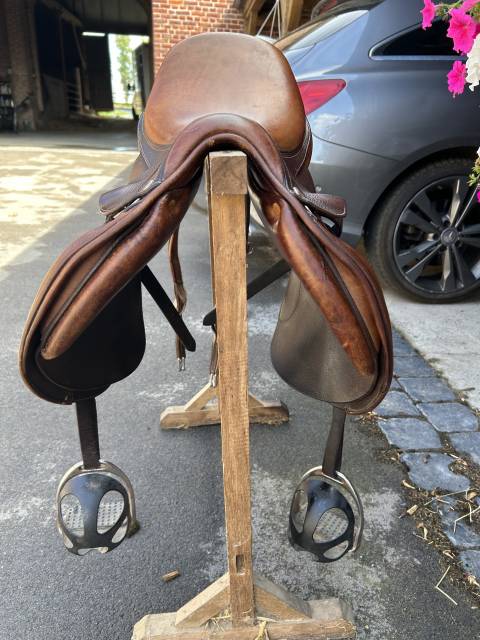 Selle butet 14 pouces