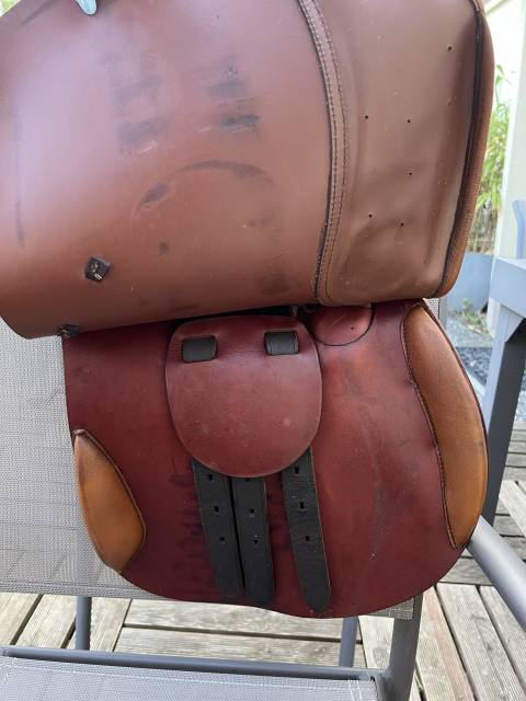 Selle en cuir 
