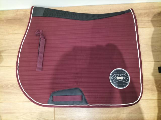 Tapis de selle bordeaux Fouganza