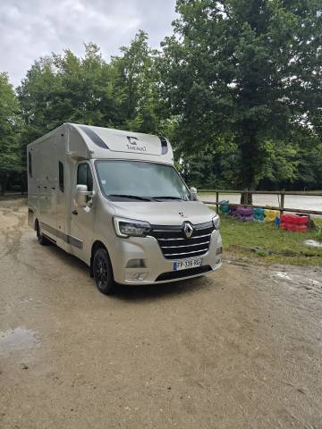 CAMION RENAULT MASTER DCI 165 THEAULT  SWITCH TVA RECUP
