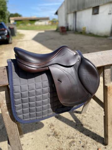 A vendre SELLE EQUIPE 17'