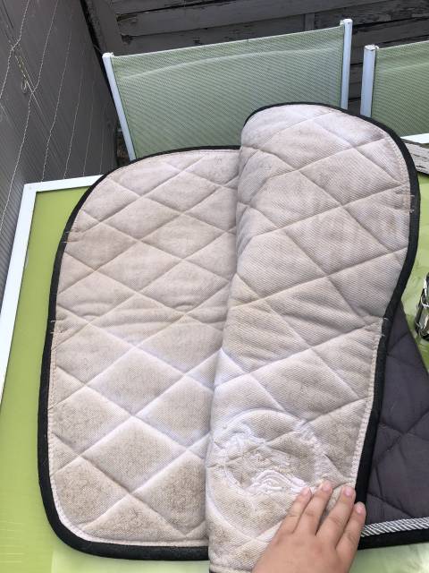 Tapis de selle 