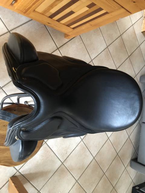 Selle de dressage ZALDI