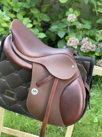 Selle Meyer 18 pommeau Marianne 2024 