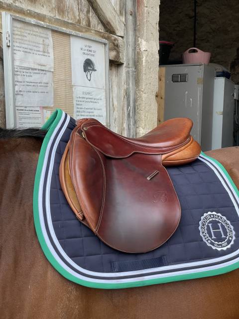 Selle Bates Caprili 17 