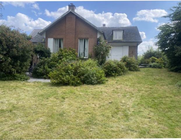 Maison avec une partie équestre 