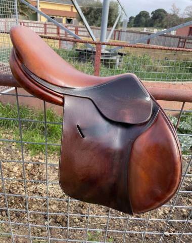 Selle butet 17 pouces 