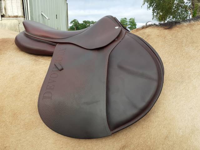 Vente selle Devoucoux Semi-Creux 18 pouces