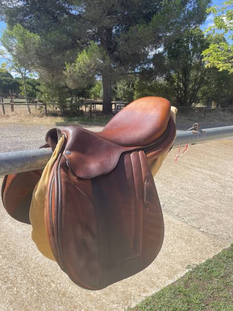 Selle Butet 17,5 pouces 