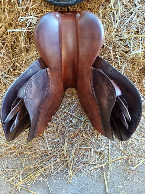 SELLE CWD année 2010 bon état 