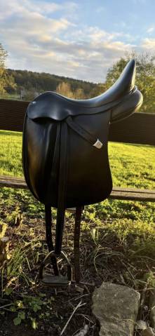 Selle dressage Bates innova