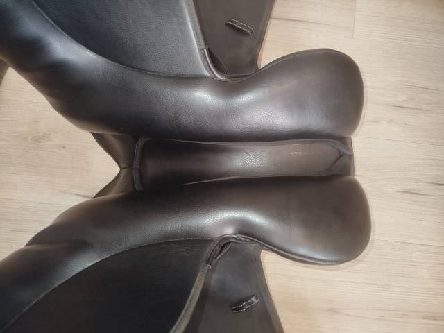 Selle dressage 17,5"
