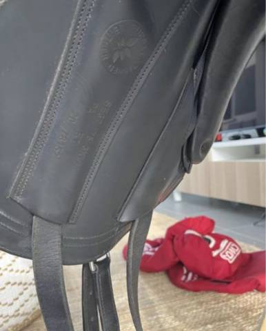 Selle de dressage CWD