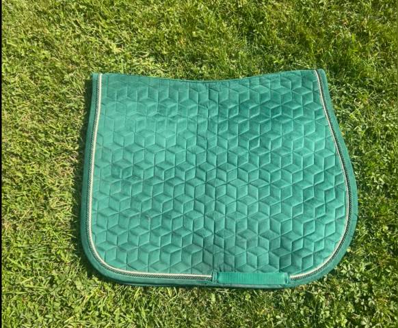 Tapis Kentucky vert émeraude – Velours haut de gamme