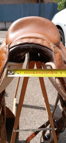 Selle d'équitation de fabrication artisanale