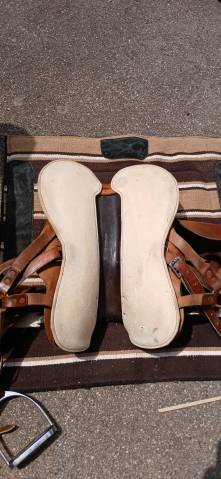 Selle d'équitation de fabrication artisanale