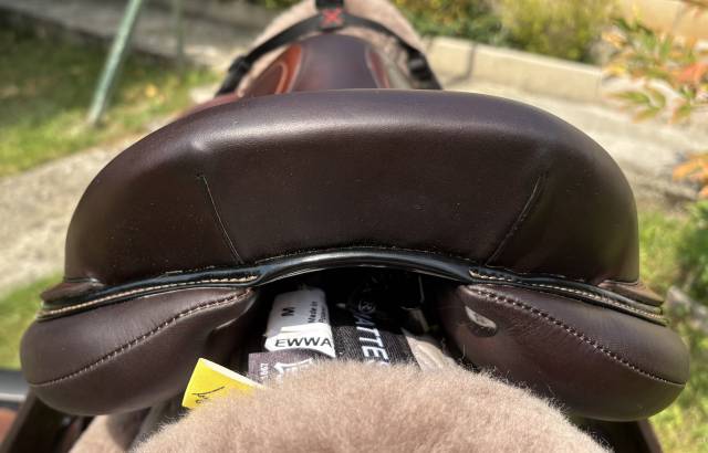 Selle Antares connexion