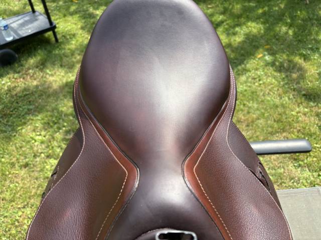 Selle Antares connexion