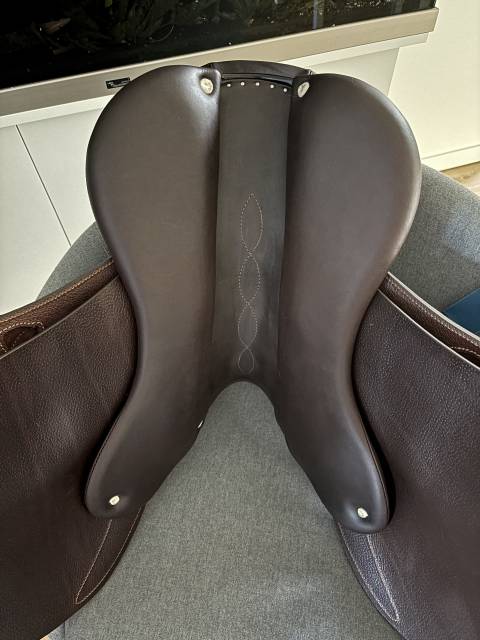 Selle Antares connexion