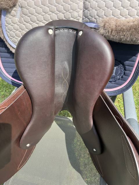 Selle Antares connexion