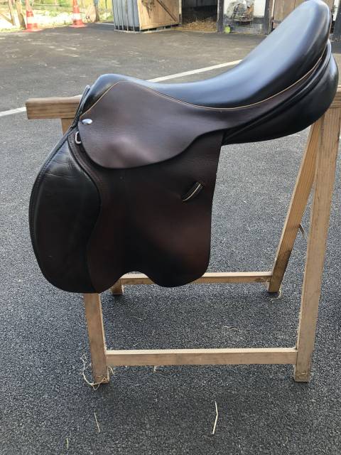 Selle obstacle Amplitude Sellerie