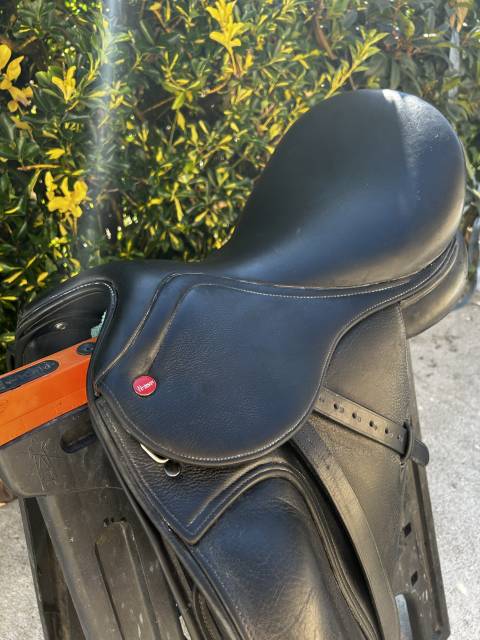 Selle de dressage John whitaker 