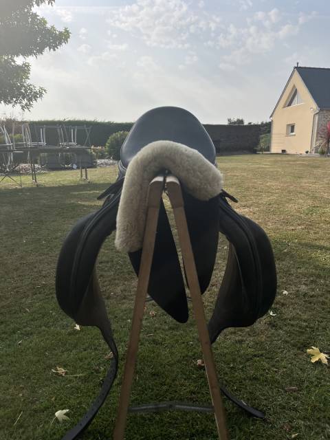 selle dressage belloir saumur 17 noire 