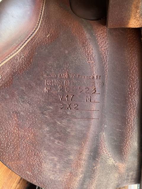 Selle Delgrange taille 17 