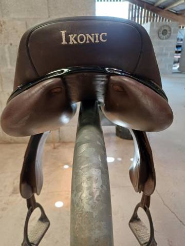 selle Ikonic
